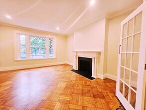 Building Photo - 1726 Beacon St
