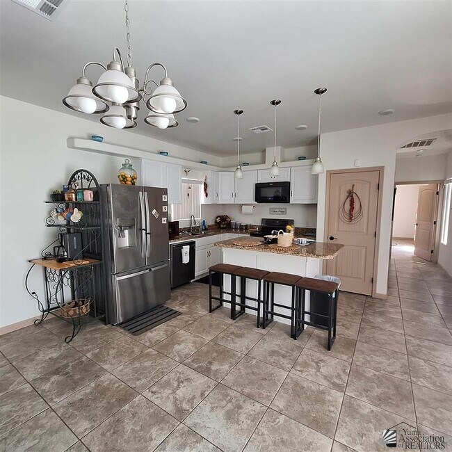 Building Photo - 12726 E 47th Dr