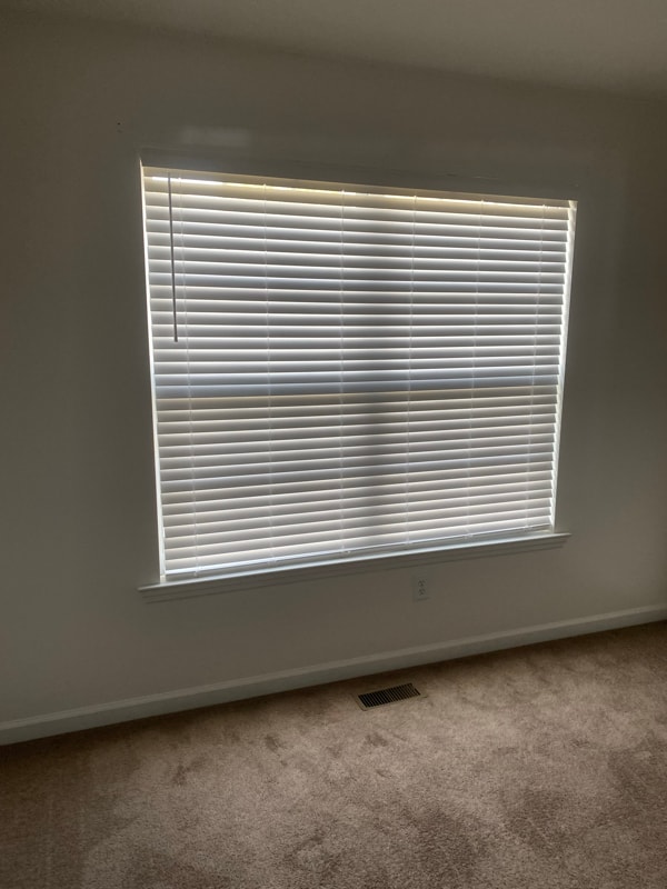 Foto del edificio - 1834 Iron Mountain Dr