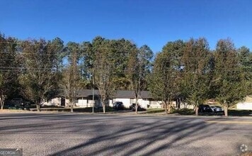 Building Photo - 4920 Rockmart Rd SE