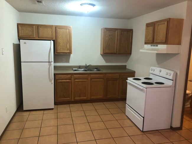 Building Photo - 1300 N 7th St