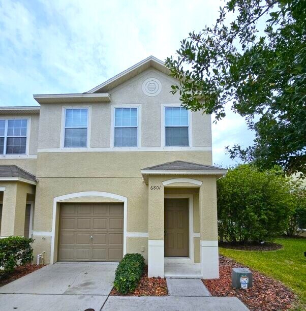 Foto principal - 6801 46th Ln N