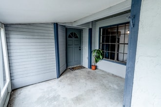 Building Photo - 4433 Treasure Oaks Ln