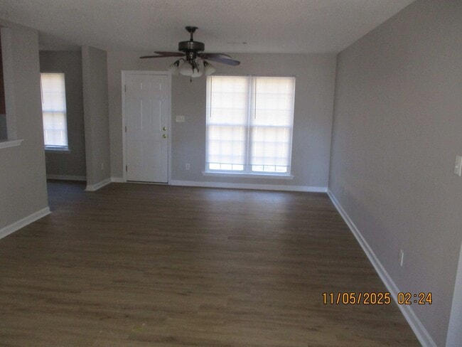 Foto del edificio - 1472 Georgia Ave SE