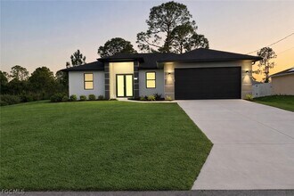 Building Photo - 3311 72nd St W