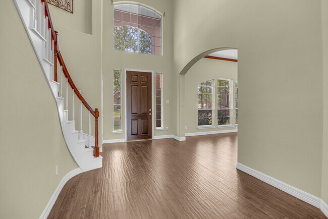 Foto del edificio - 2919 Silverbit Trail Ln