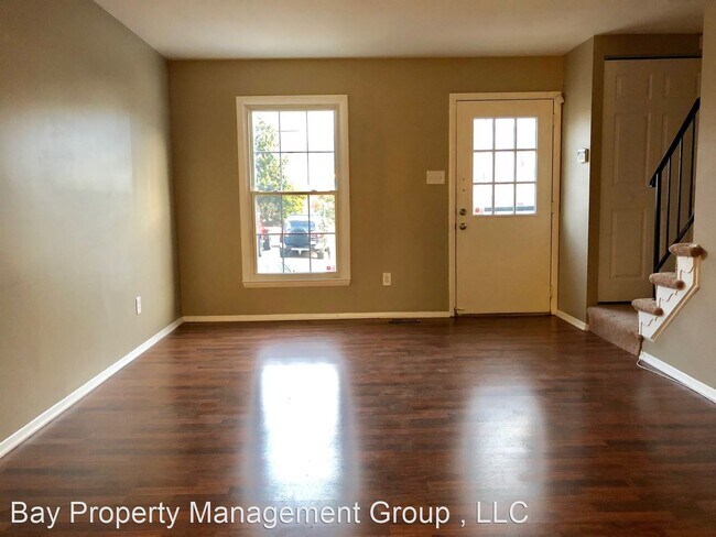 Building Photo - 3 br, 1 bath House - 13 Congaree Court