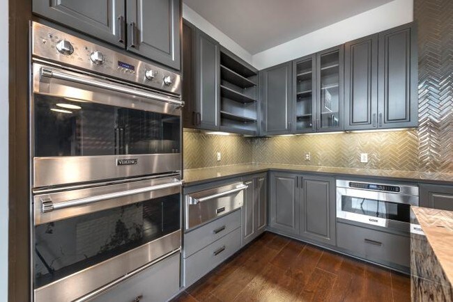 Building Photo - 2 bedroom in Dallas TX 75219