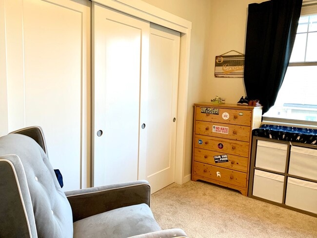 Second bedroom with large closet - 16417 NW Chadwick Way