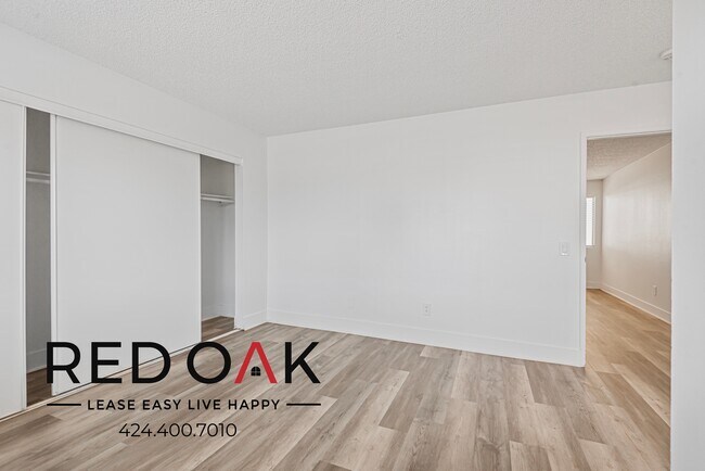 Foto del edificio - 13325 Heacock St