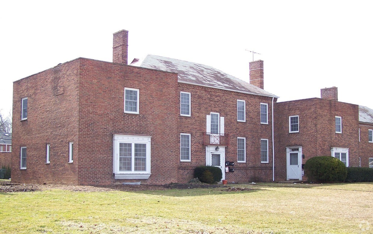 Building Photo - 3357-3361 E Broad St