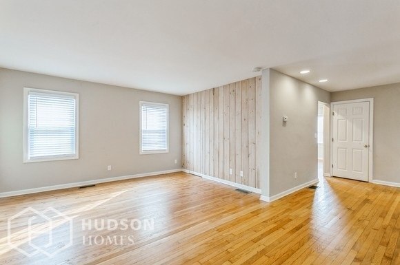 Building Photo - NOW AVAILABLE! - 9 Paris St, Milford, CT, USA