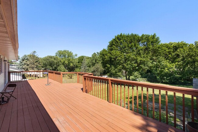 Foto del edificio - 7502 Cottage Grove Rd