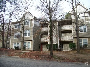 Building Photo - 1006 Wood Creek Dr