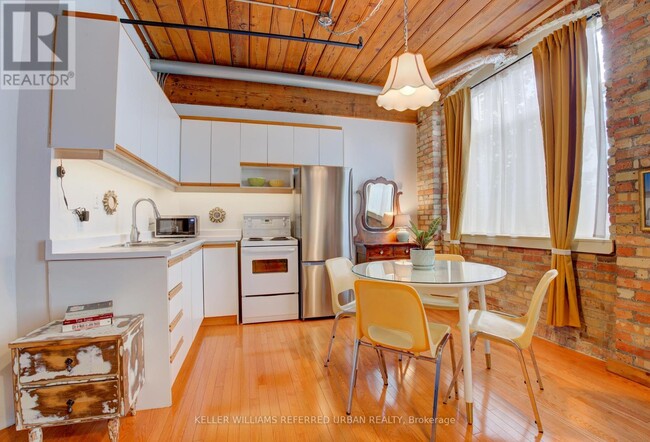 Photo du bâtiment - 24 Noble St