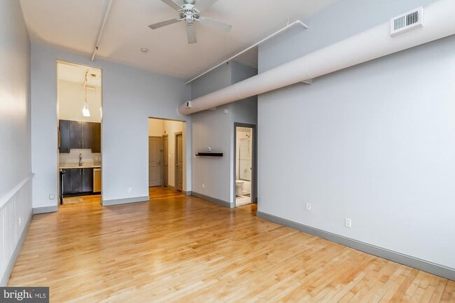 Building Photo - 511 S Bond St