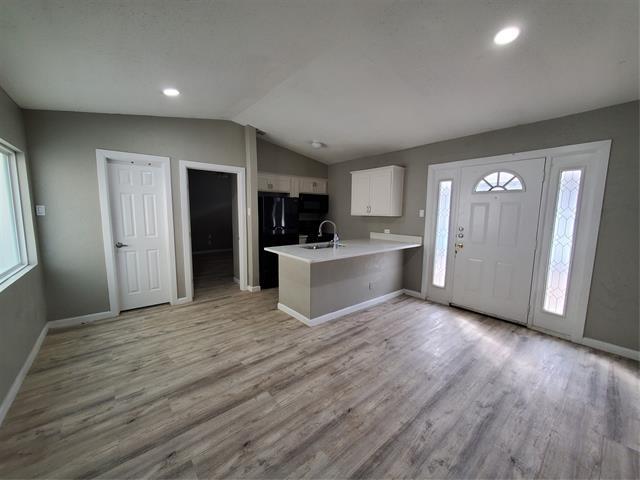 Building Photo - 708 Redbird Dr