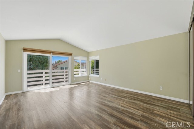 Foto del edificio - 29142 Bobolink Dr