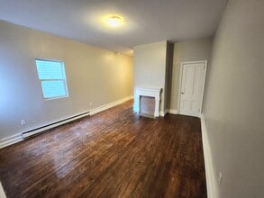 Building Photo - 95-95 Carleton St