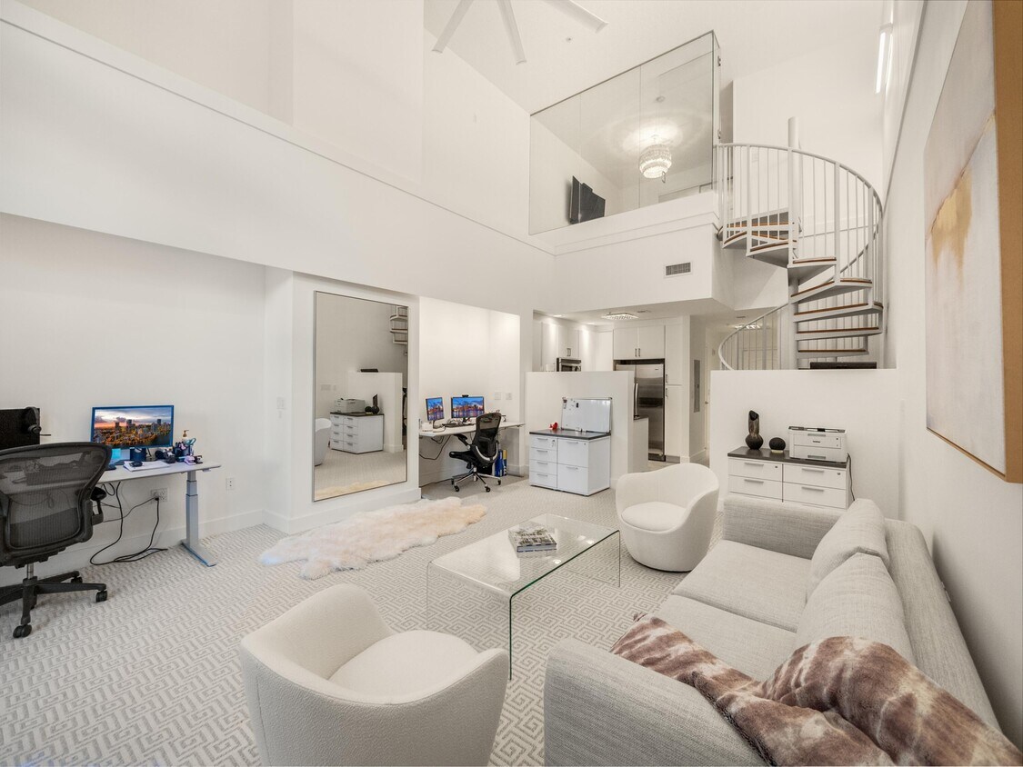 Foto principal - 701 S Olive Ave