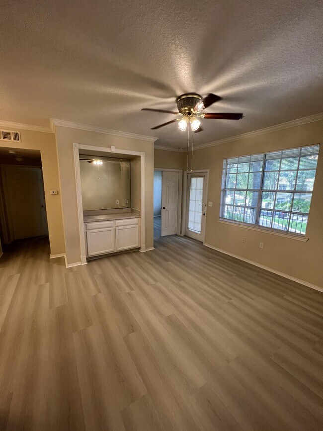 Building Photo - 2528 Robert Trent Jones Dr