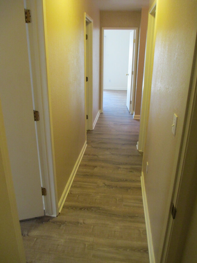 Hallway view from laundry/garage - 158 Shadywood Ave