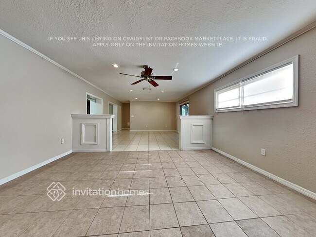 Foto del edificio - 6417 N Gomez Ave
