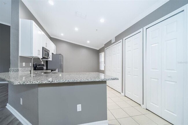 Foto del edificio - 1017 Turtle Lake Boulevard Apt #CL112, Irv...
