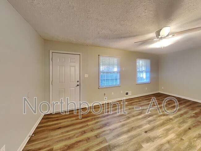Building Photo - 6010 Cristie Dr