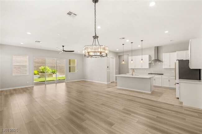 Foto del edificio - 3391 Stone View Ave