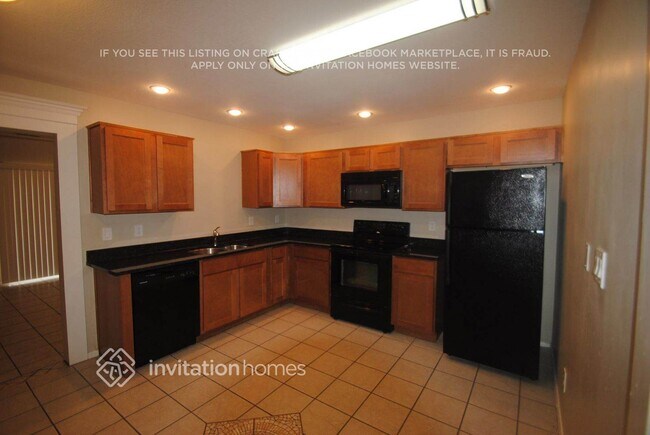 Building Photo - 17837 N 31st Dr