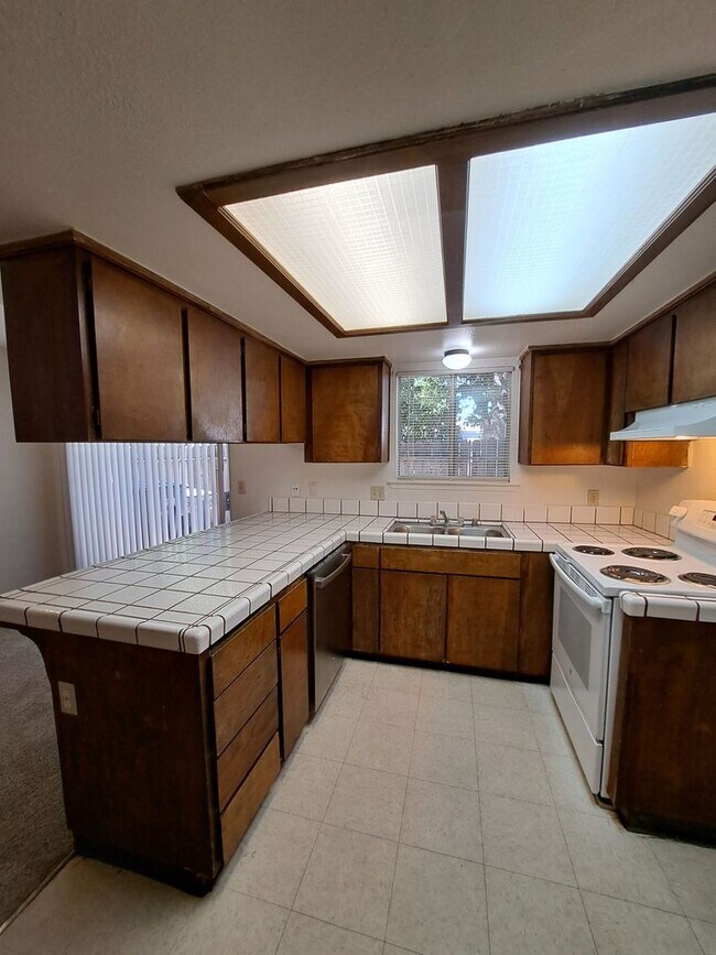 Foto del edificio - 4779 N Cedar Ave