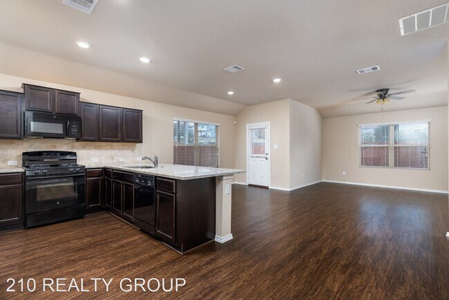 Building Photo - 3 br, 2 bath House - 2214 MARBACH WOODS