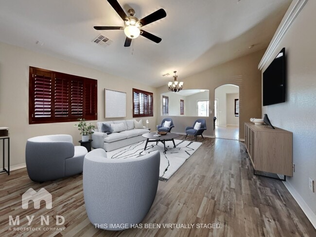 Building Photo - 11143 W Mariposa Dr