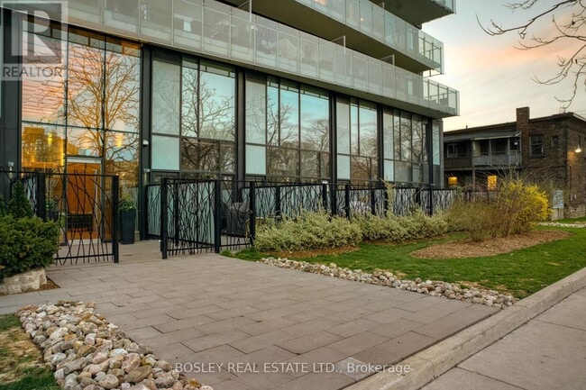 Photo du bâtiment - 25-T25 Stafford St