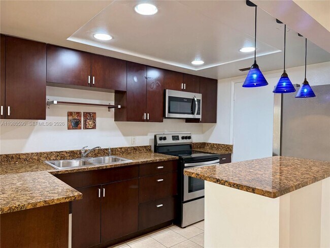 Foto del edificio - 16701 NE 14th Ave