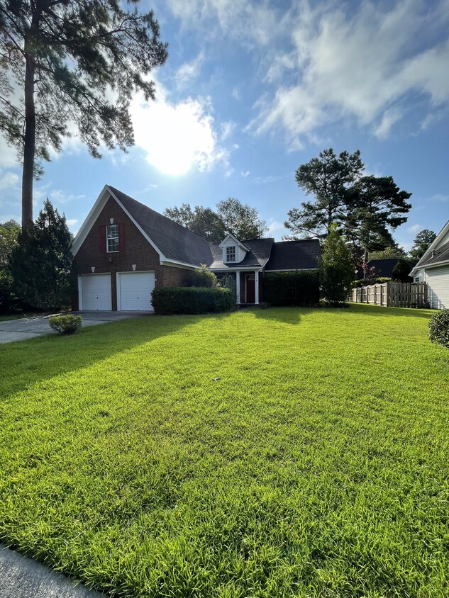 Primary Photo - 110 Bay Colony Ct