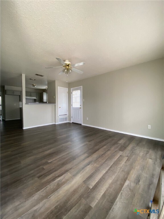 Building Photo - 4409 Jeff Scott Dr
