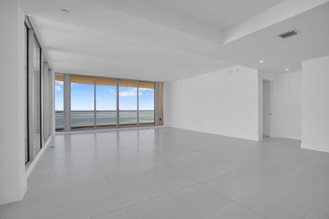 Foto del edificio - 151 N Seabreeze Blvd