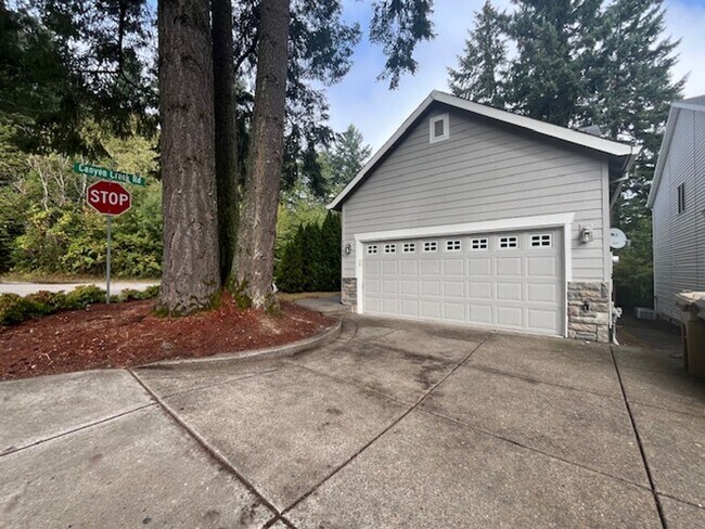 Foto del edificio - Newly Remodeled 4 Bedroom, Wilsonville, OR