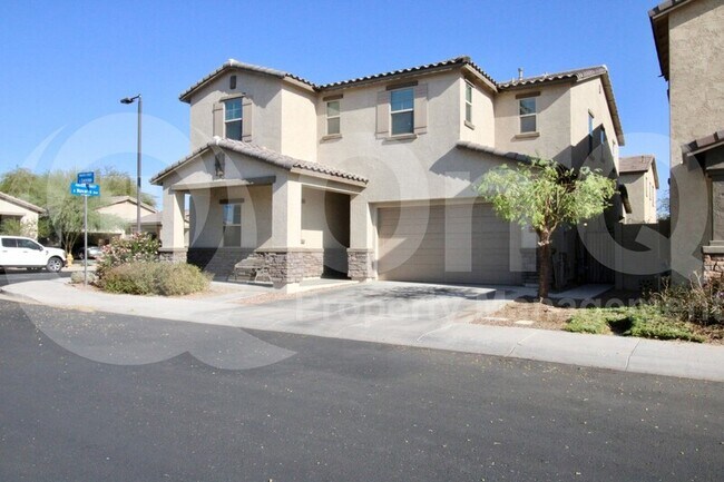 Building Photo - 2715 S Eastridge