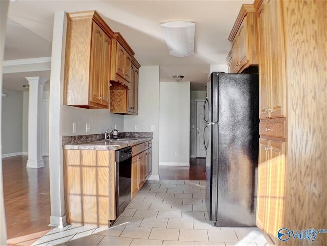 Building Photo - 103 Deer Path