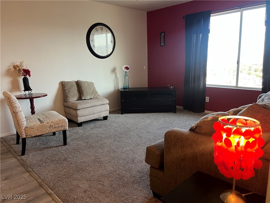 Primary Photo - 2064 Mesquite Ln