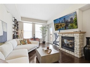 Building Photo - 545 N 1st St