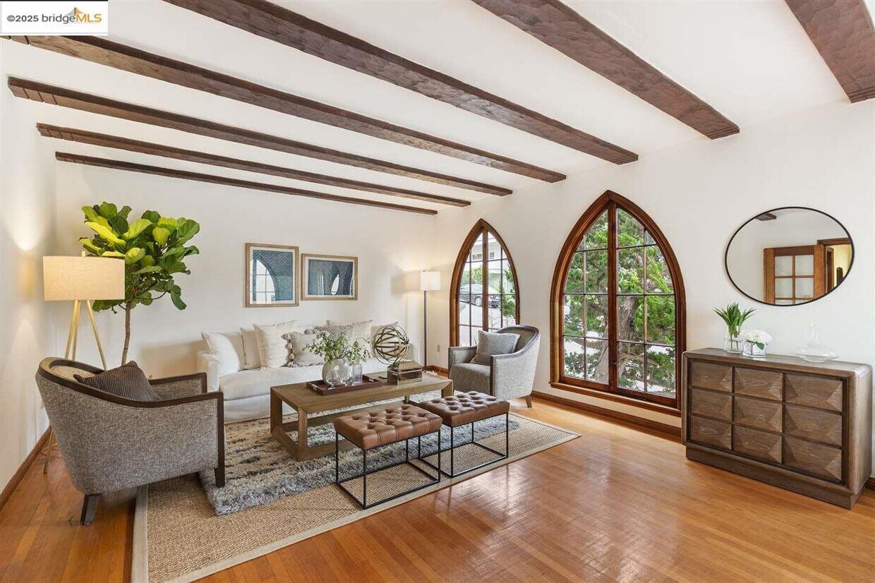 Foto principal - 2623 Virginia St