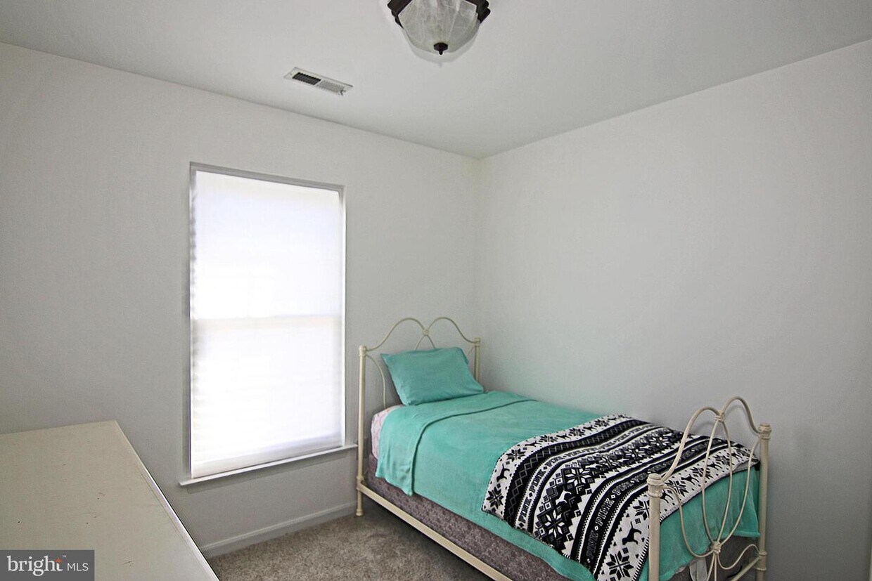 10004 Quiet Brook Ln, Clinton, MD 20735 Townhome Rentals in Clinton