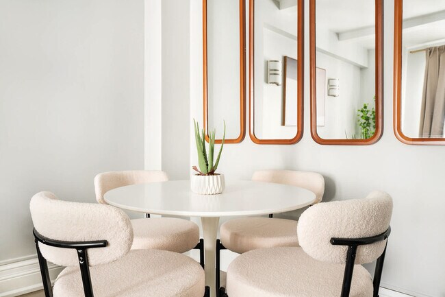 Building Photo - 234 W 73rd St