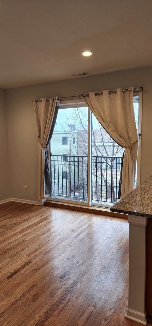 Foto del edificio - 219 W 23rd St