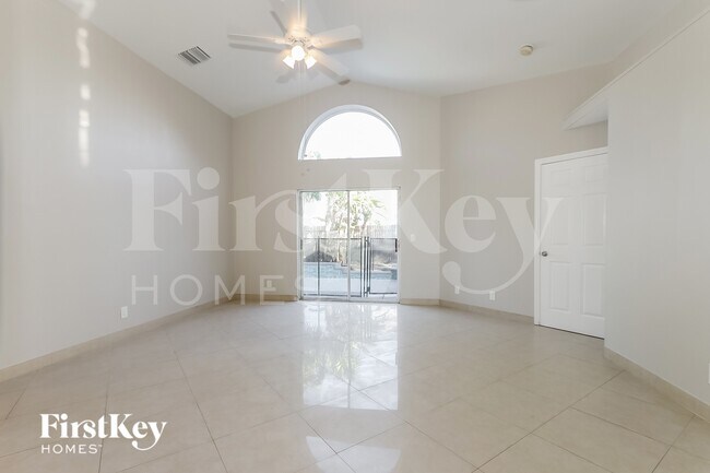 Foto del edificio - 6321 Hollywood St