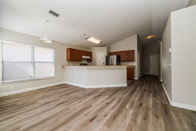 Building Photo - 7862 Bristol Park Dr